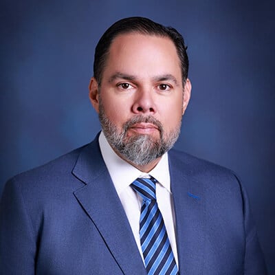 Armando J. Román